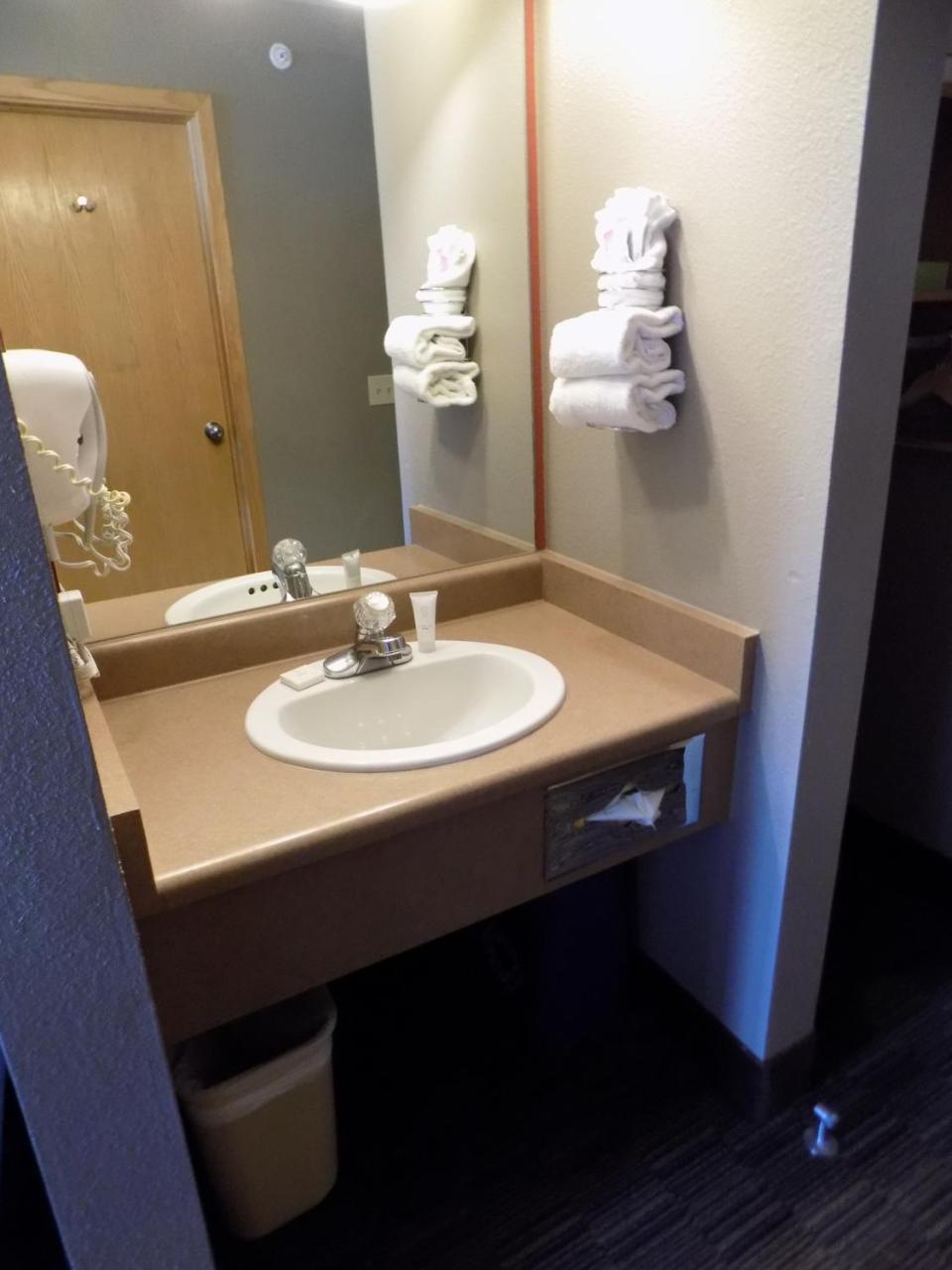 ברקנרידג' Breck Inn מראה חיצוני תמונה